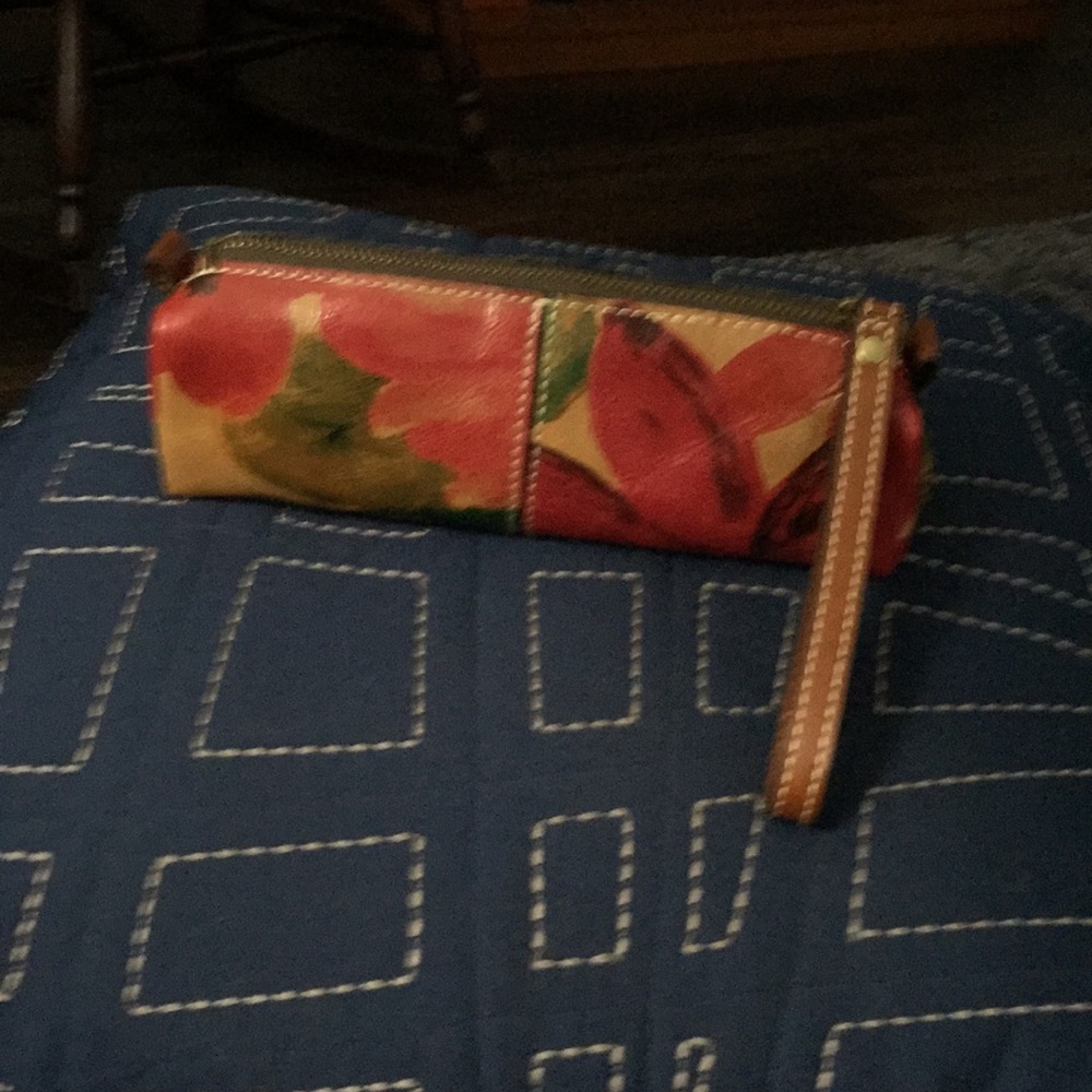 Patricia Nash wristlet